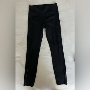 Lululemon Fast and Free black tight legging size 6